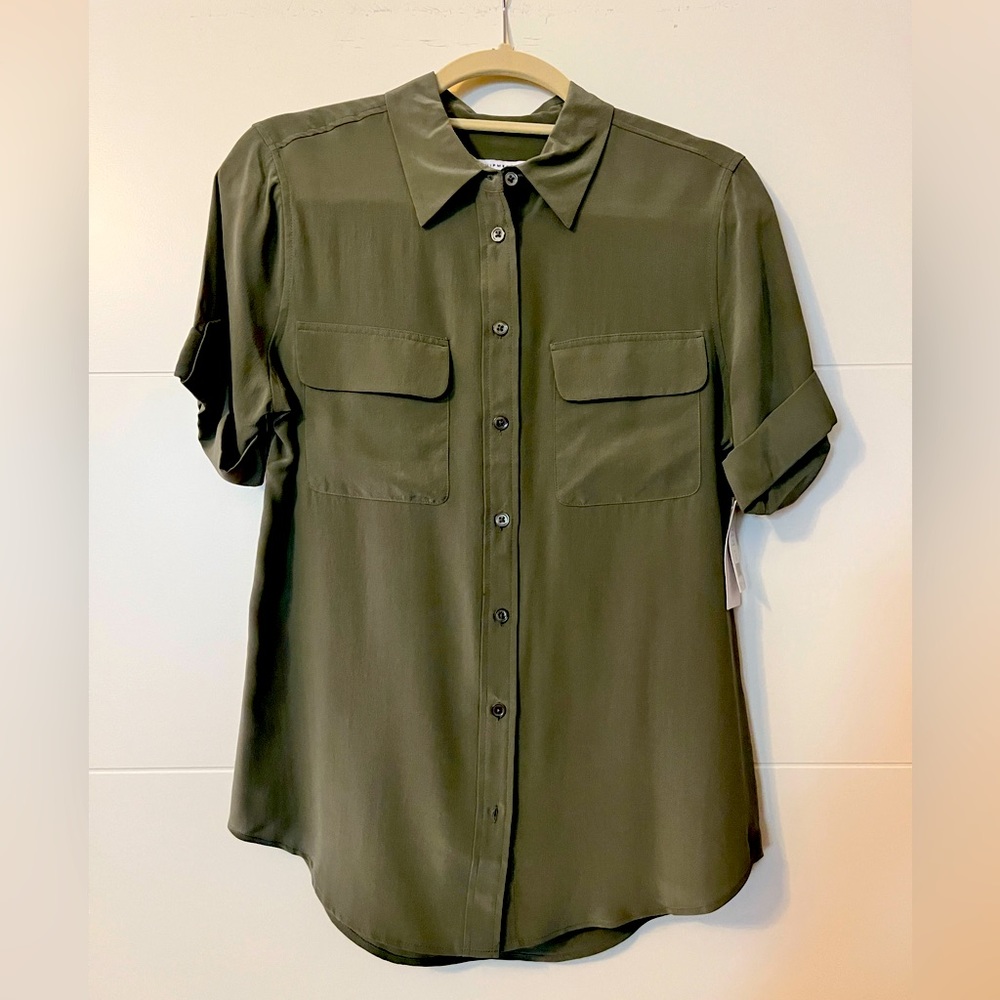 Equipment Short Sleeve Slim Signature Button Down Shirt